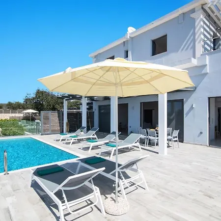 Alonaki Sea View By Plus Villa